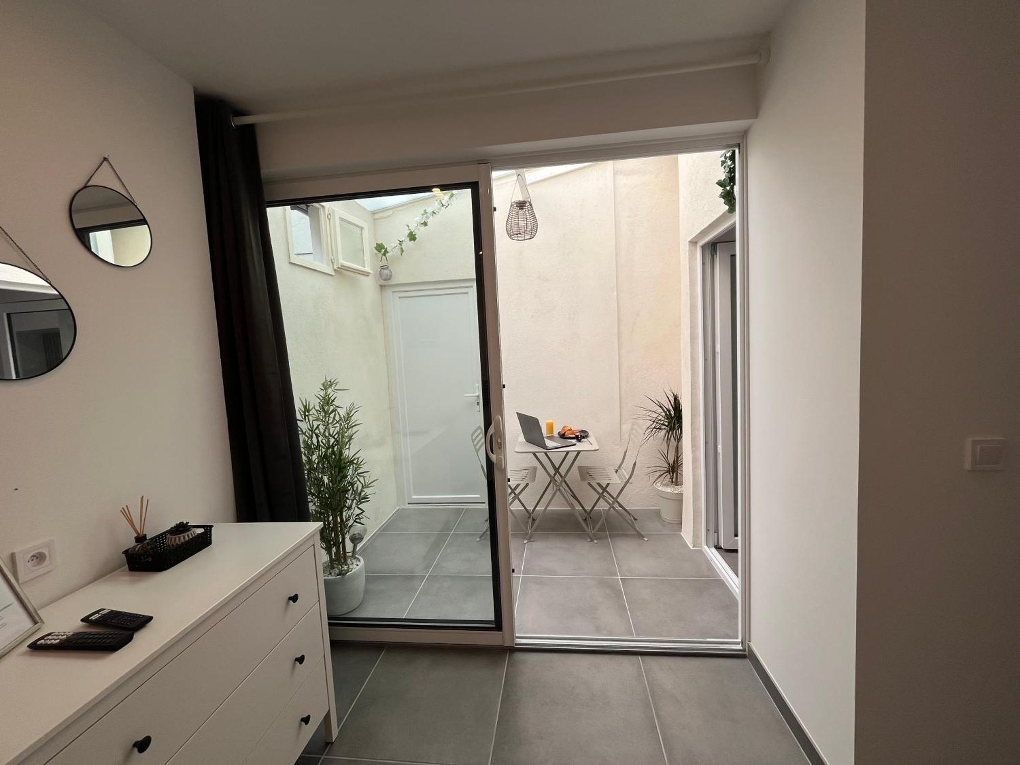 Onyx D'Opale Apartment Calais Exterior photo