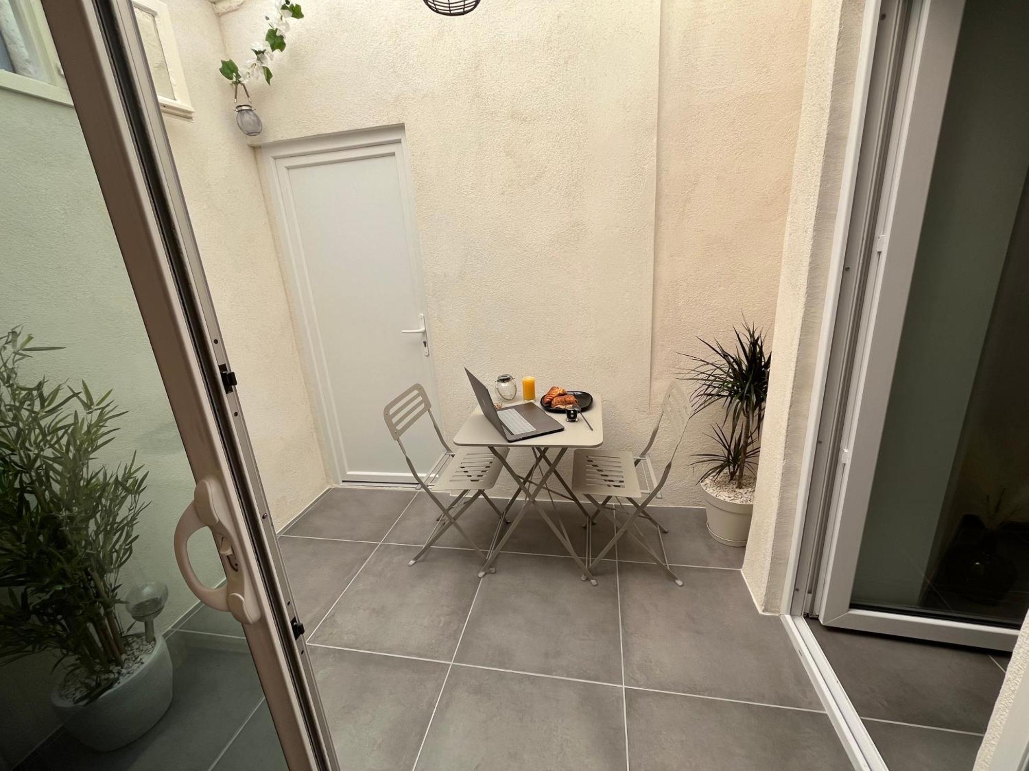 Onyx D'Opale Apartment Calais Exterior photo
